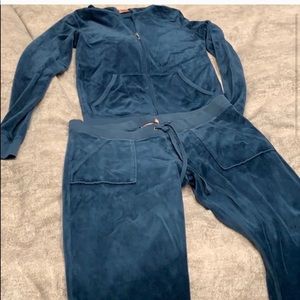 Juicy Couture Velour sweatsuit